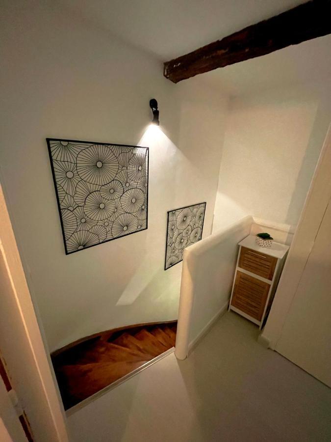 شقة Triplex Plein Coeur Du Centre Historique Charleville-Mézières المظهر الخارجي الصورة
